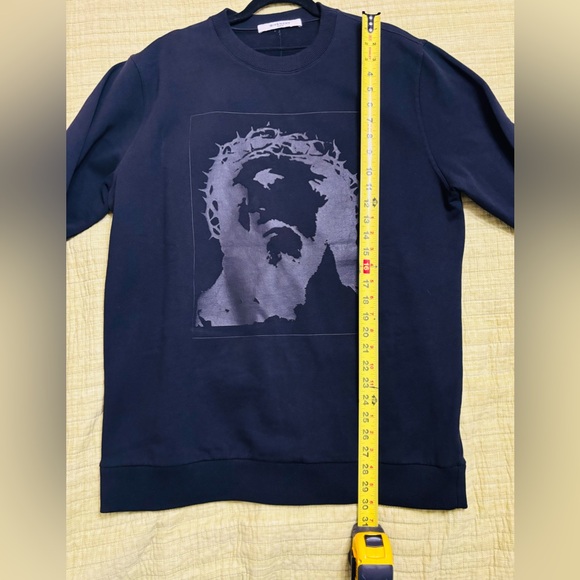 GIVENCHY STUNNING TONAL JESUS Men XL Brand New sweatshirt. - Picture 5 of 5